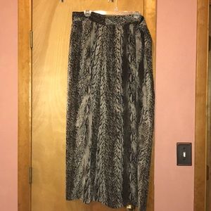 Maxi long leopard color skirt